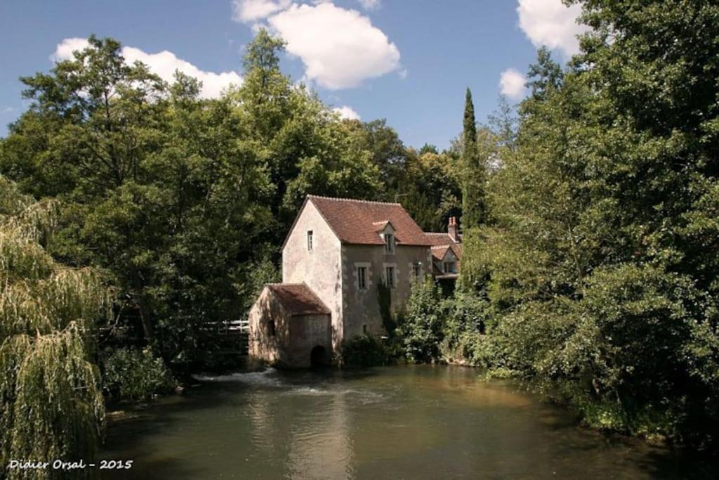 Maison De Charme En Pleine Nature Saint-Germain-des-Grois Buitenkant foto